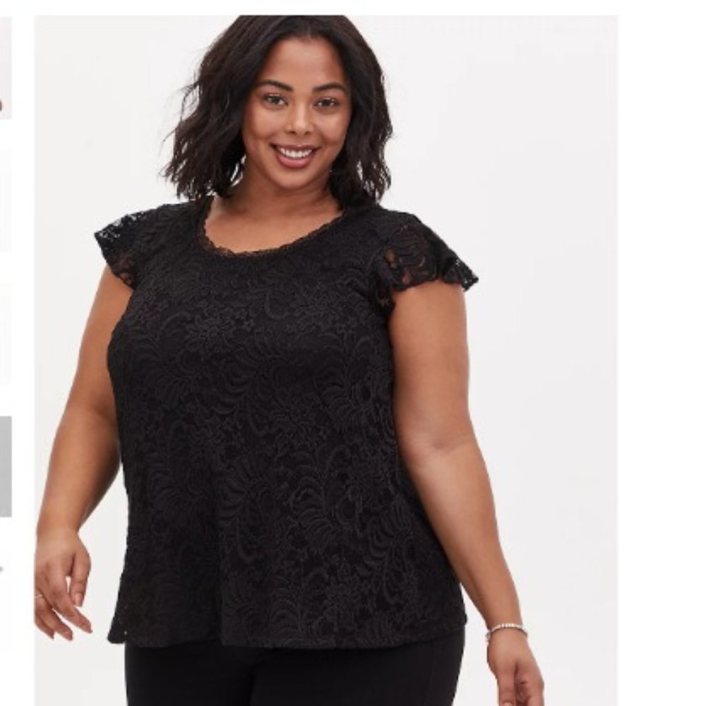 TORRID BLACK LACE CAP SLEEVE TOP